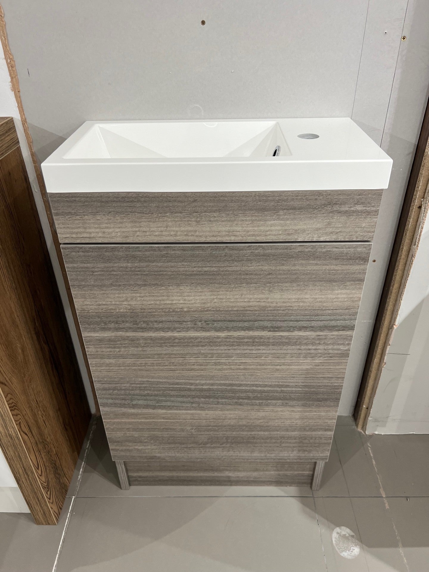 500MM CLOAKROOM BASIN UNIT VANITY WALNUT