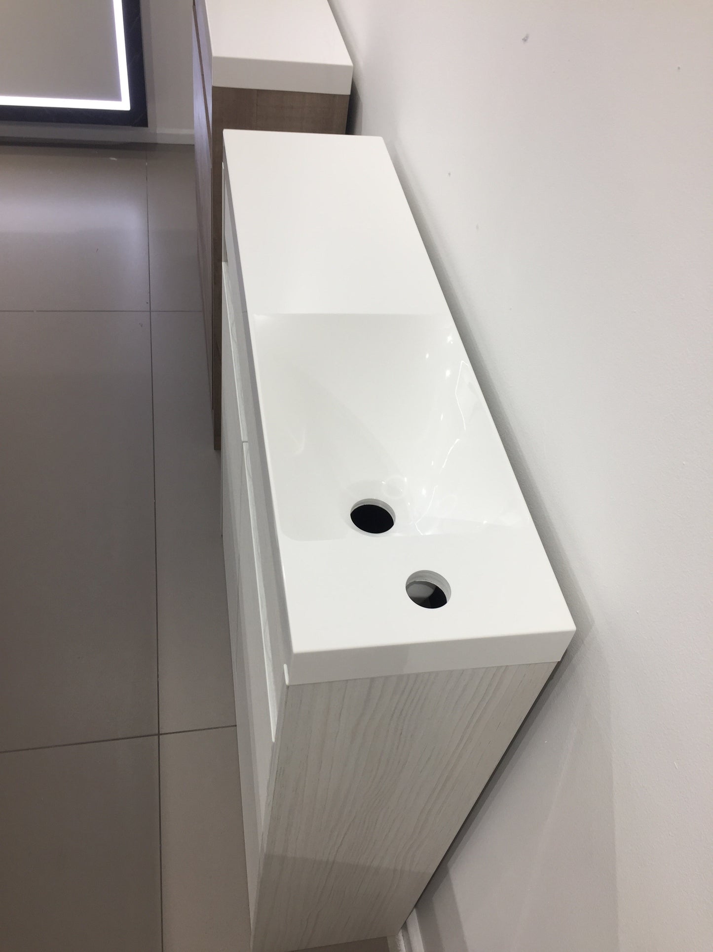 800MM CLOAKROOM JULE BASIN UNIT - HACIENDA WHITE