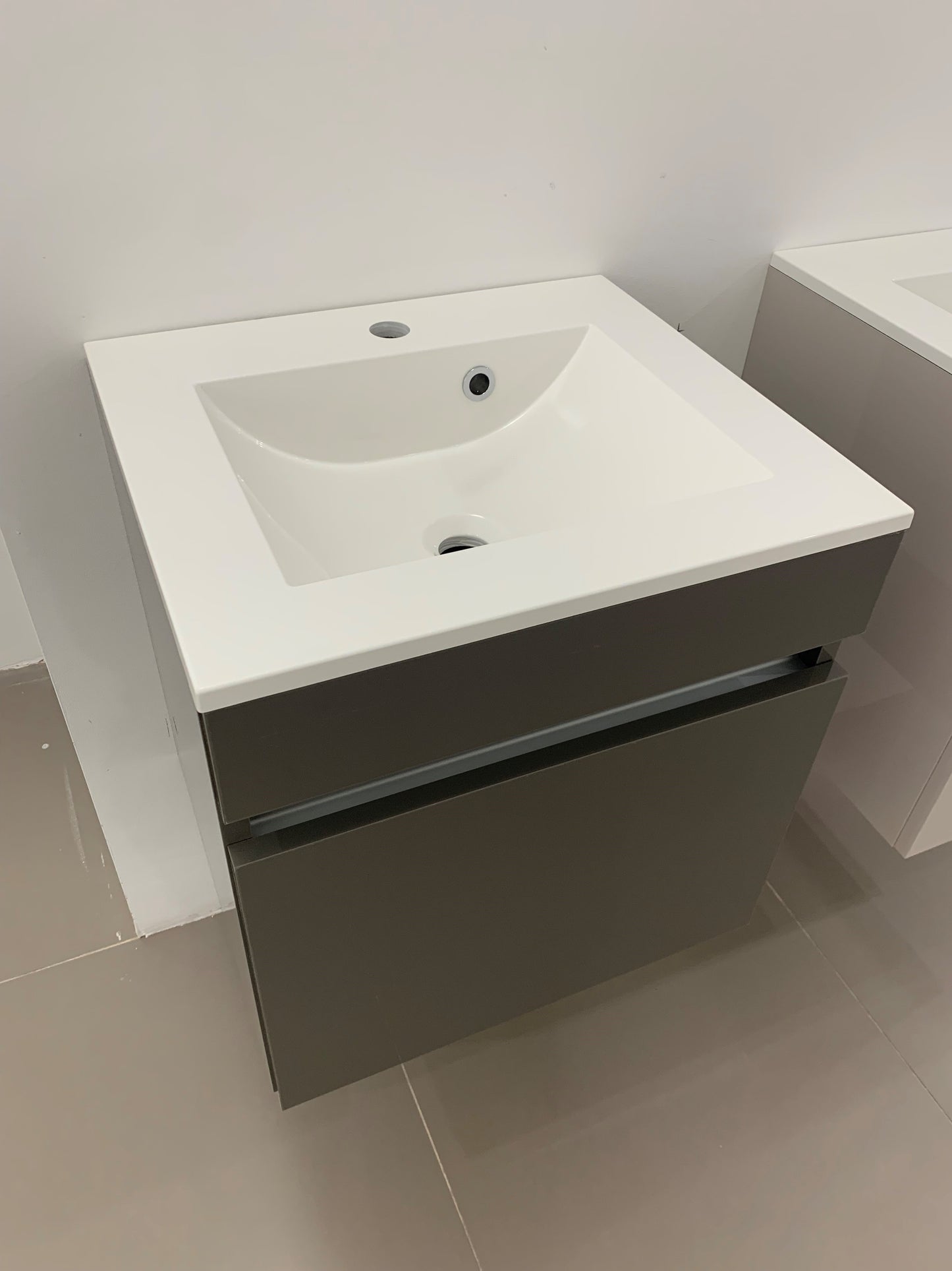 500MM JULE BASIN WALL HUNG UNIT - DARK GREY GLOSS/CHROME HANDLELESS RAIL
