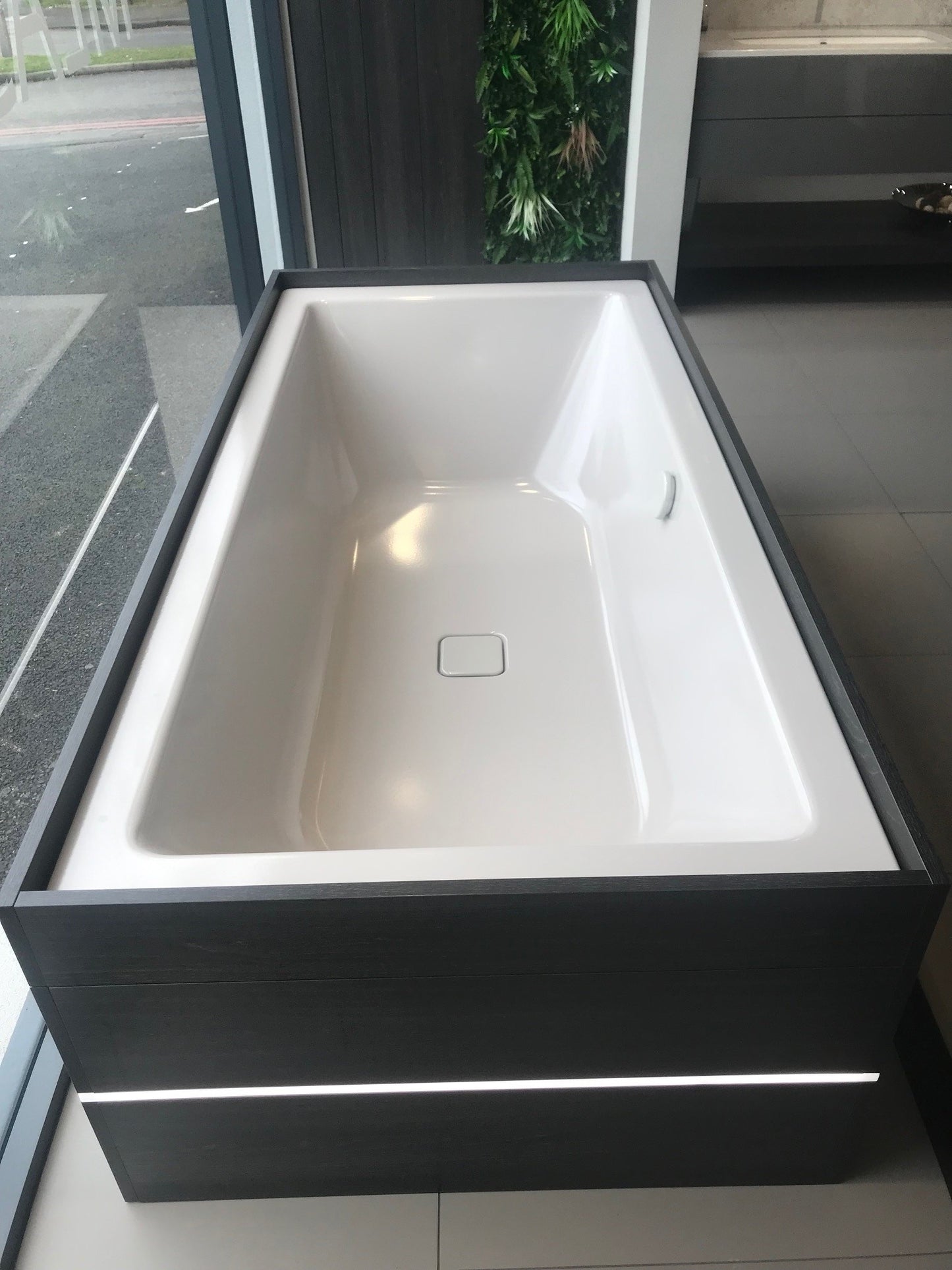 KALDEWEI 1900MM X 900MM STEEL BATH