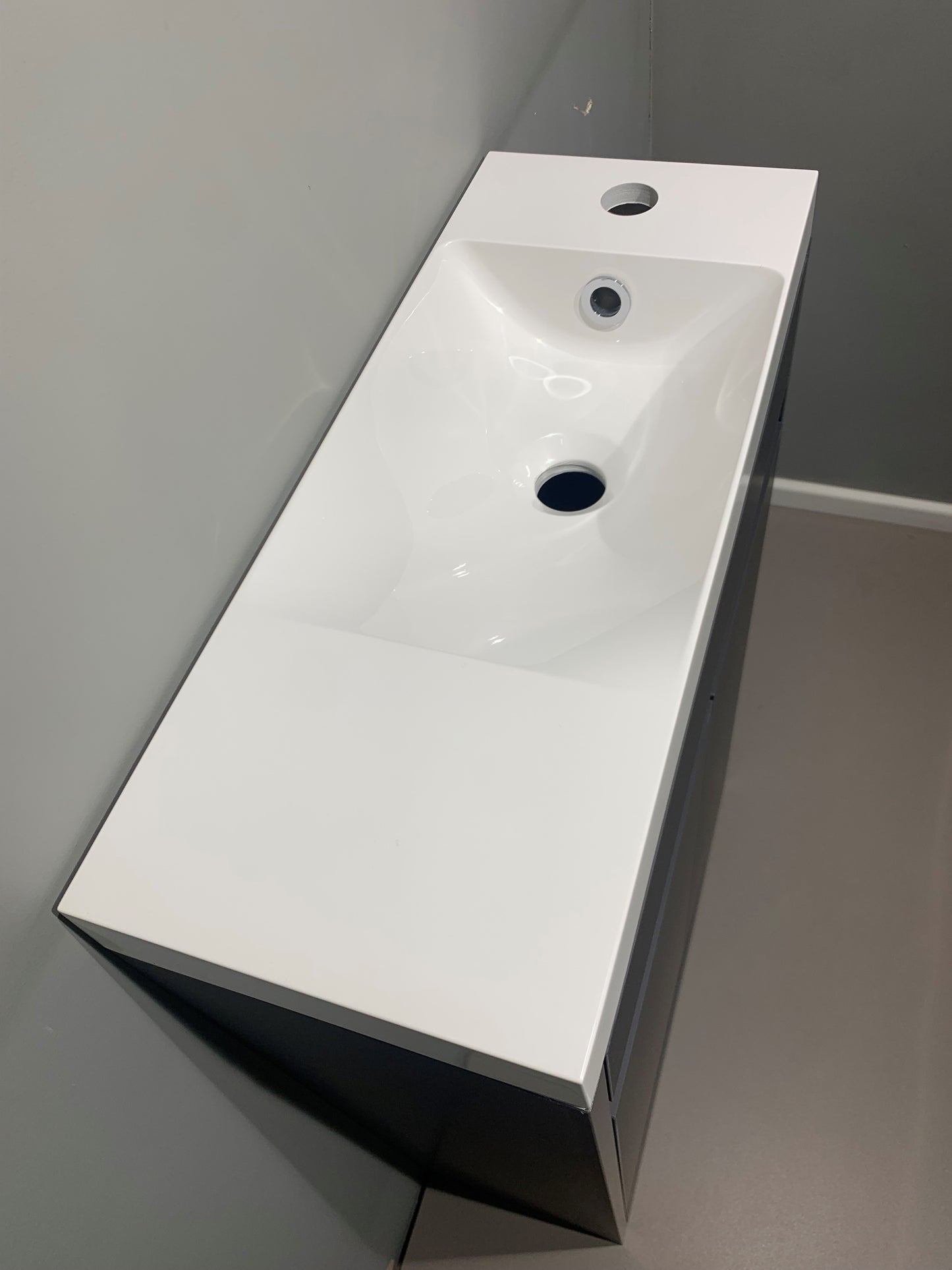 550MM CLOAKROOM JULE BASIN UNIT - ANTHRACITE MATT