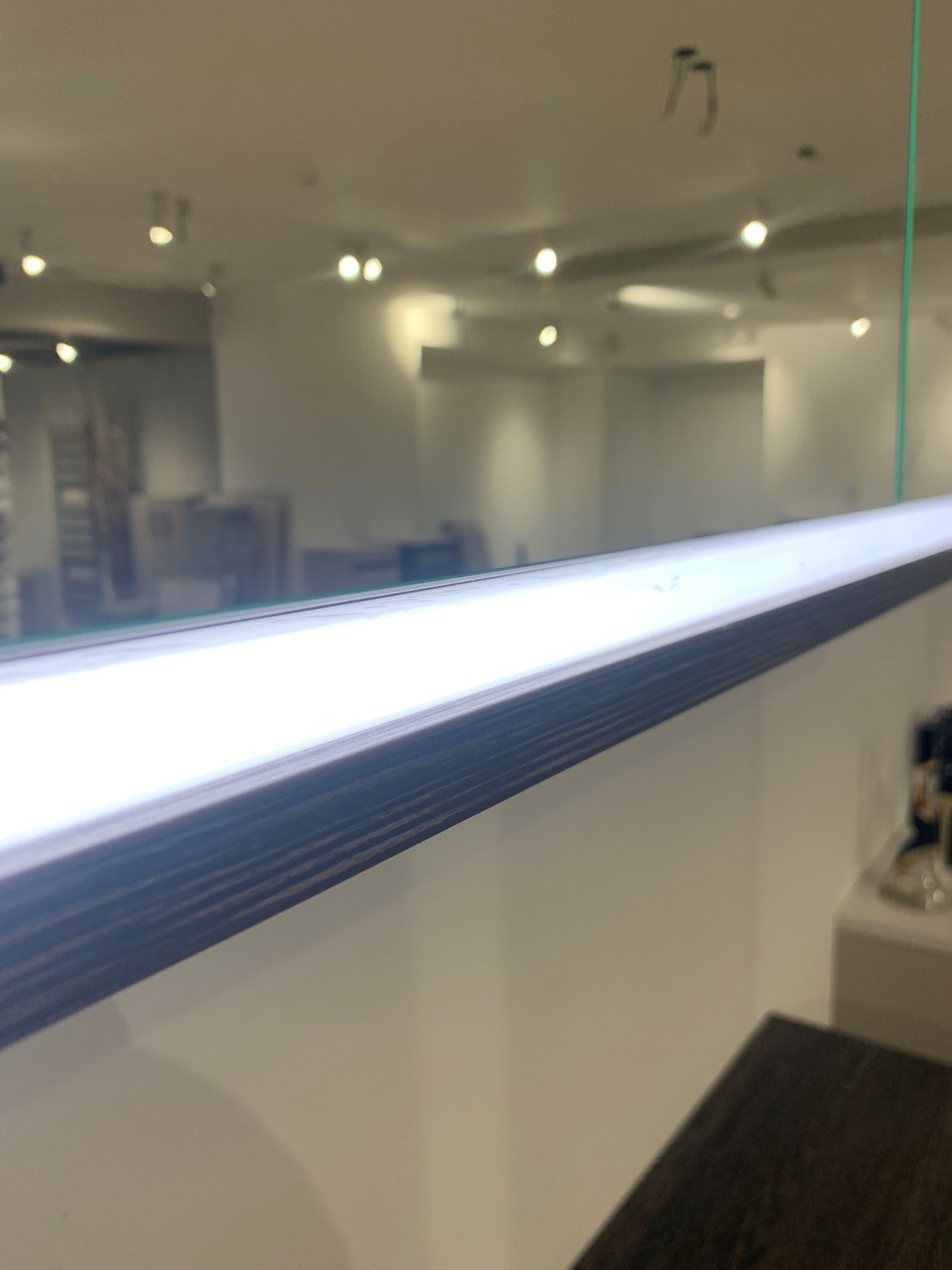 1660MM BASE & LIGHT LINE MIRROR WALL UNIT