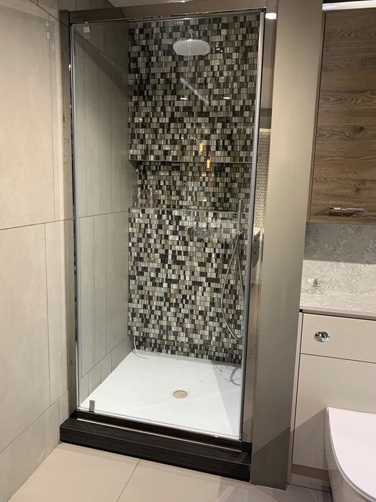EX-DISPLAY NOVELLINI ROSE 1000MM CHROME / CLEAR GLASS PIVOT SHOWER DOOR (COLLECTION ONLY)